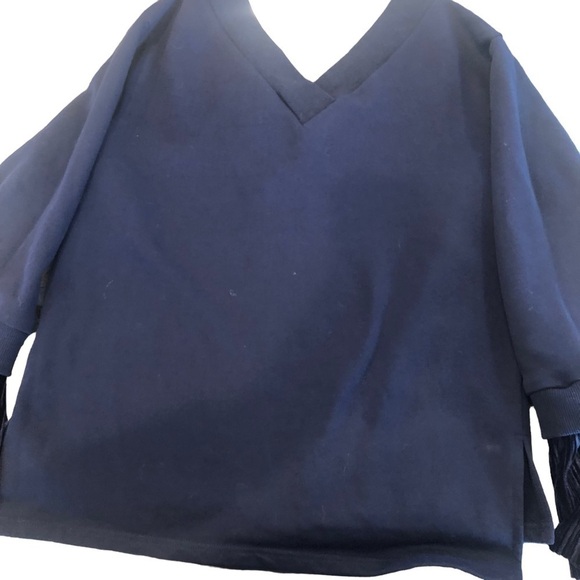 J.O.A Los Angeles Navy Blue V-neck Dressy Sweatshirt Pleated Cuffs Top Medium - Picture 7 of 8